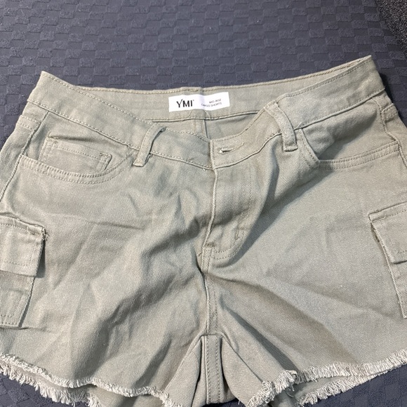 YMI Women's Tan Cargo Shorts - Picture 1 of 6